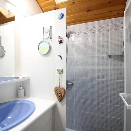 בית נופש Pavillon Calme Avec Jardin Clos, Animaux Admis, Parking, A 2 Km Du Centre De - Fr-1-415-156 לה בורבול